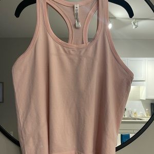 Lululemon Swiftly Tech Tank 2.0
